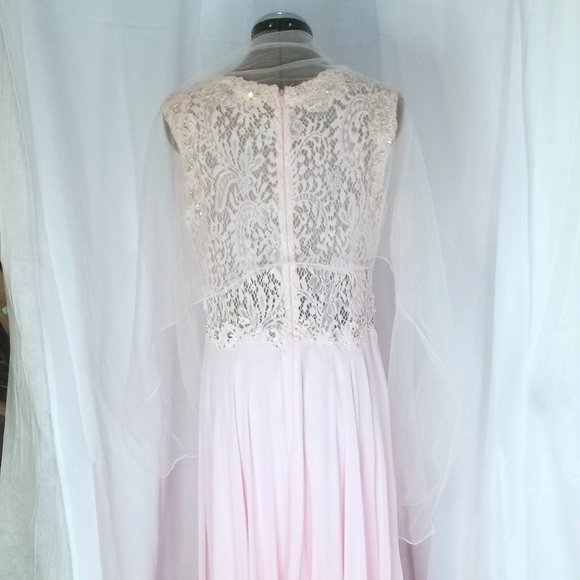 Brand unknown, 6/8, soft pink, comes with scarf. - Picture 6 of 6